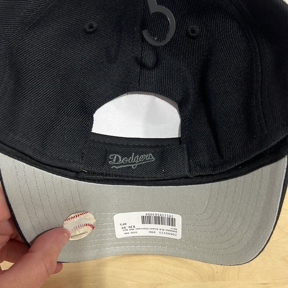 MLB Los Angeles Dodgers ‘47 MVP Adjustable Hat Black - Picture 3 of 4